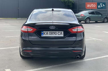 Седан Ford Fusion 2015 в 