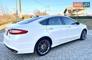Седан Ford Fusion 2014 в 