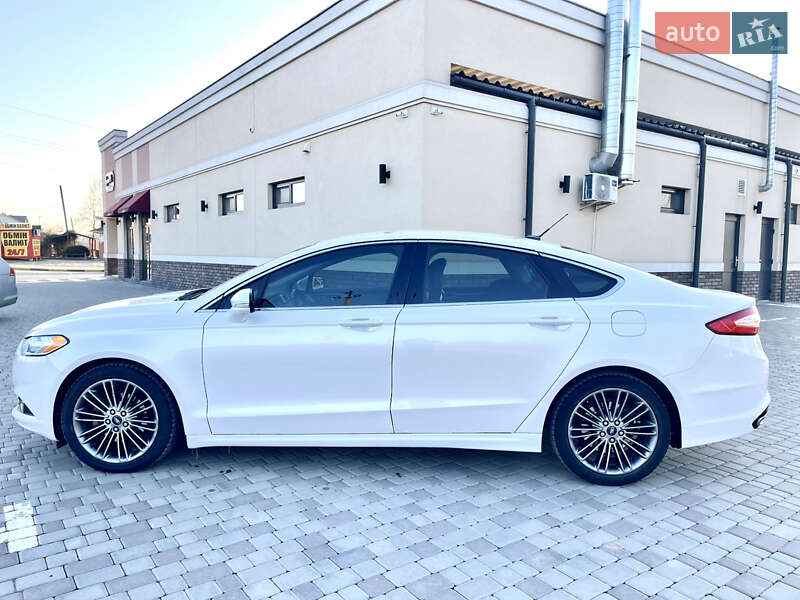 Седан Ford Fusion 2014 в Черновцах