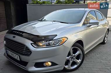 Седан Ford Fusion 2013 в 
