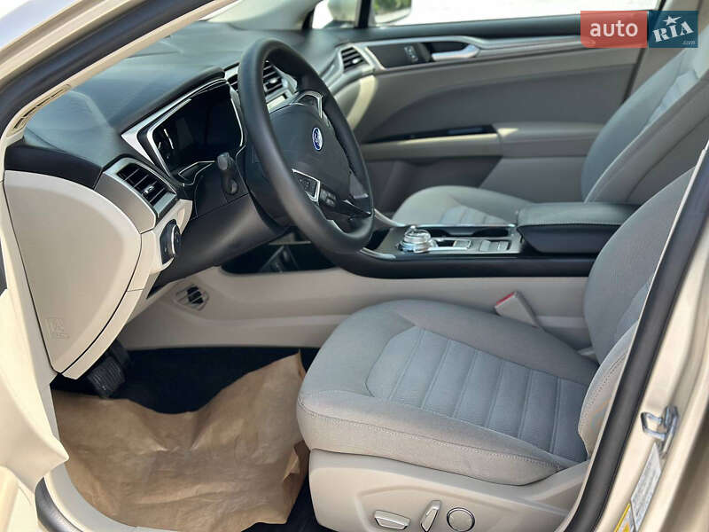 Седан Ford Fusion 2017 в Запорожье
