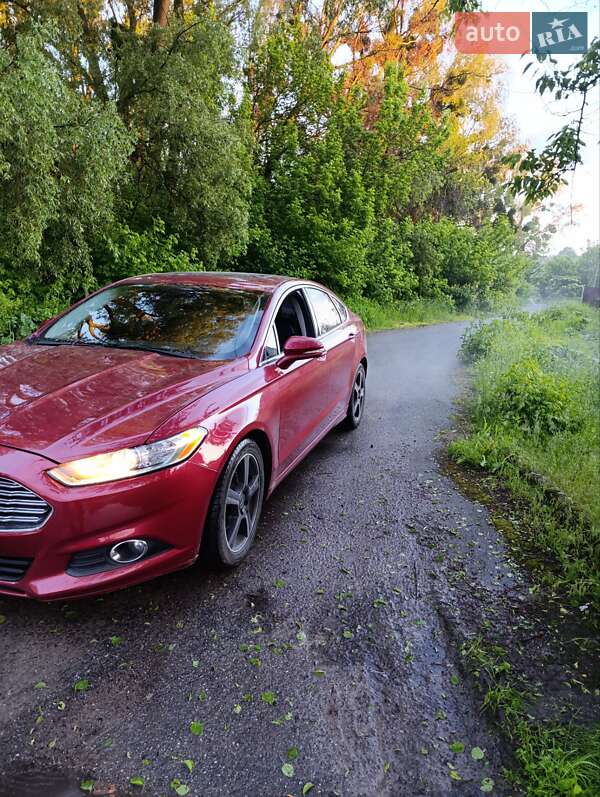 Седан Ford Fusion 2015 в Киеве фото 5 Седан Ford Fusion 2015 в Киеве