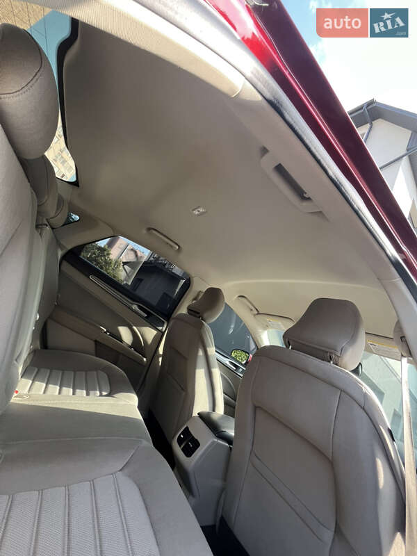 Седан Ford Fusion 2019 в Рівному