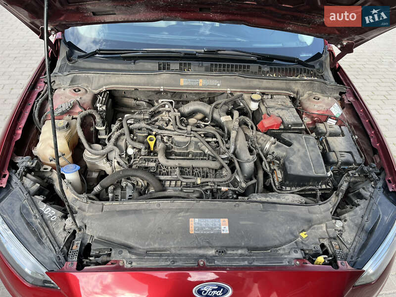 Седан Ford Fusion 2019 в Рівному