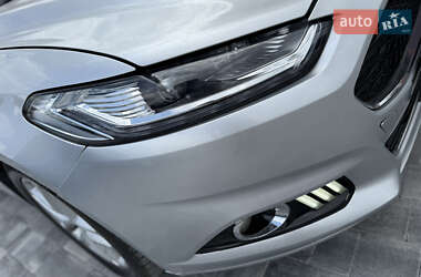 Седан Ford Fusion 2016 в 