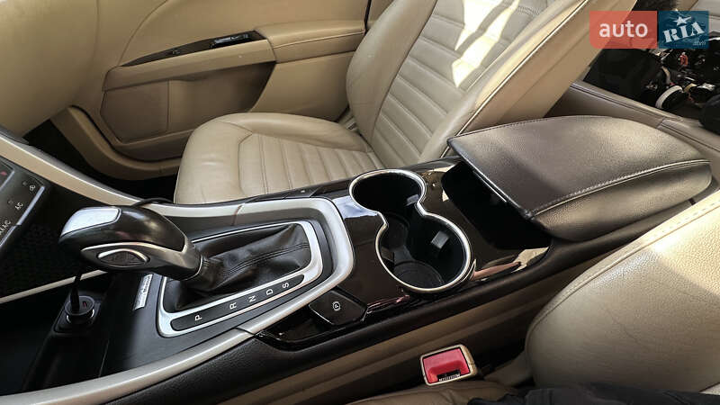 Седан Ford Fusion 2013 в Киеве