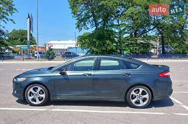 Седан Ford Fusion 2014 в 