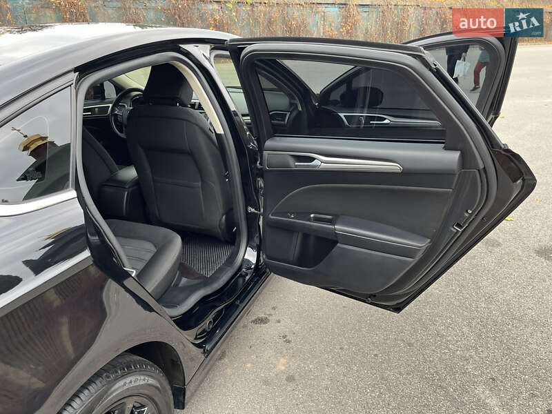 Седан Ford Fusion 2017 в Днепре