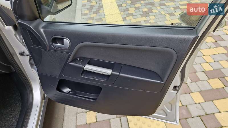 Хэтчбек Ford Fusion 2008 в Чернигове фото 21 Хэтчбек Ford Fusion 2008 в Чернигове