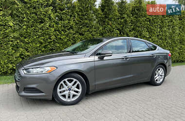 Седан Ford Fusion 2015 в 