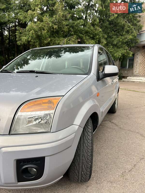 Хетчбек Ford Fusion 2011 в Ніжині