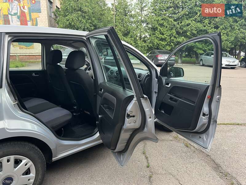 Хетчбек Ford Fusion 2011 в Ніжині