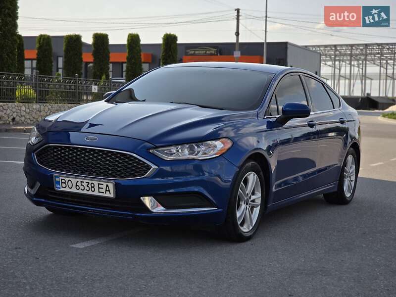 Седан Ford Fusion 2017 в 