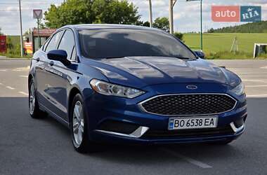 Седан Ford Fusion 2017 в 