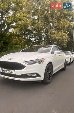 Седан Ford Fusion 2017 в 