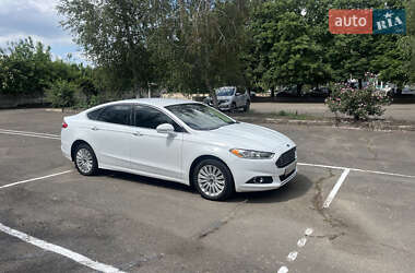 Седан Ford Fusion 2014 в 
