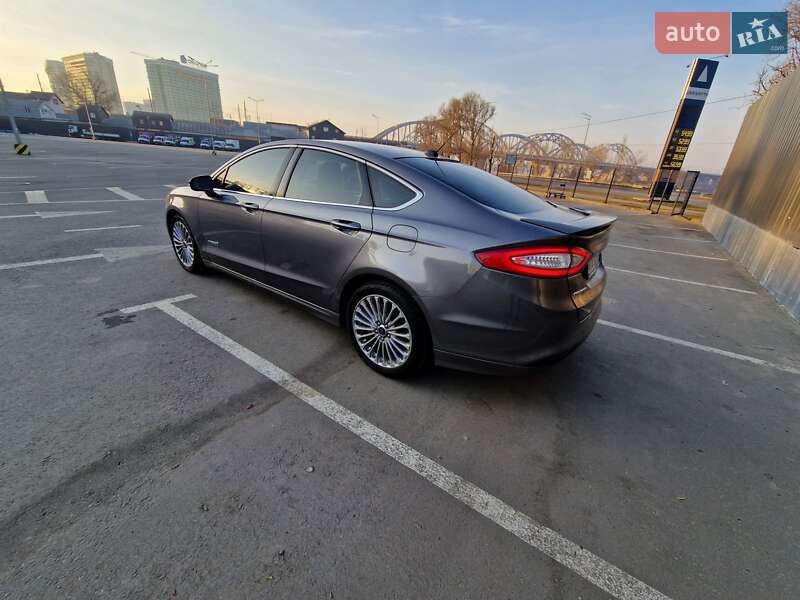 Седан Ford Fusion 2013 в Киеве