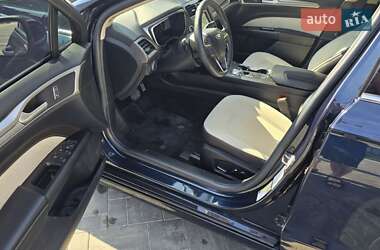 Седан Ford Fusion 2020 в 