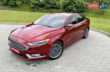 Седан Ford Fusion 2017 в 