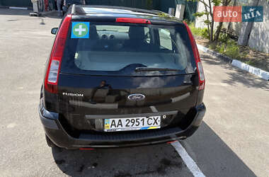 Хэтчбек Ford Fusion 2007 в 