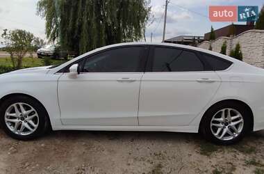 Седан Ford Fusion 2014 в 