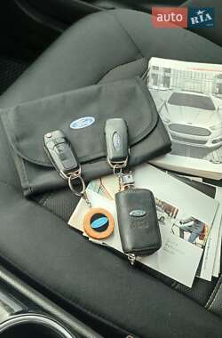 Седан Ford Fusion 2014 в 