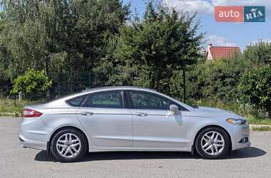 Седан Ford Fusion 2015 в 