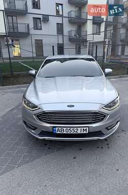 Седан Ford Fusion 2017 в 