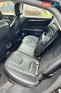 Седан Ford Fusion 2020 в 