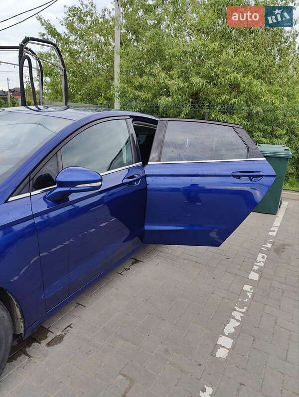 Седан Ford Fusion 2014 в Луцке