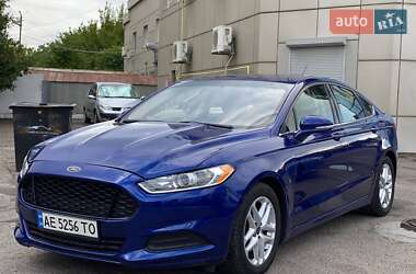 Седан Ford Fusion 2015 в 
