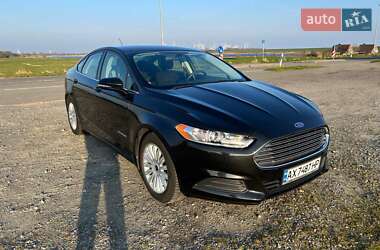 Седан Ford Fusion 2014 в Хмельницькому