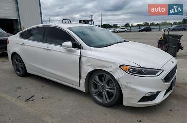 Седан Ford Fusion 2018 в 