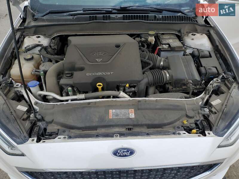 Седан Ford Fusion 2018 в Львове