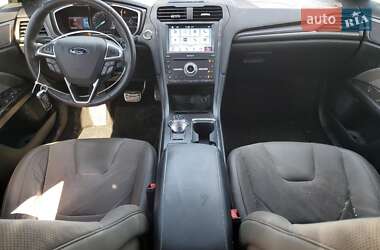 Седан Ford Fusion 2017 в 