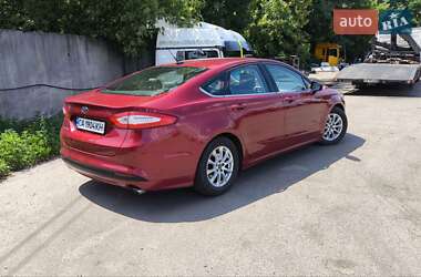 Седан Ford Fusion 2016 в 