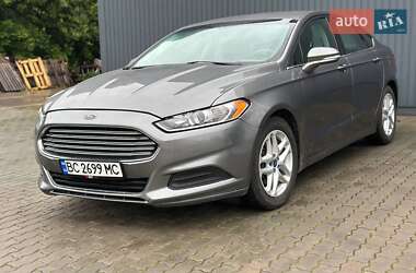 Седан Ford Fusion 2013 в 