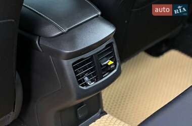 Седан Ford Fusion 2013 в 