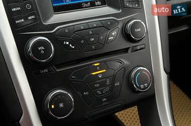 Седан Ford Fusion 2013 в 