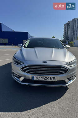 Седан Ford Fusion 2017 в 
