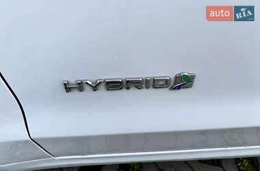 Седан Ford Fusion 2019 в 