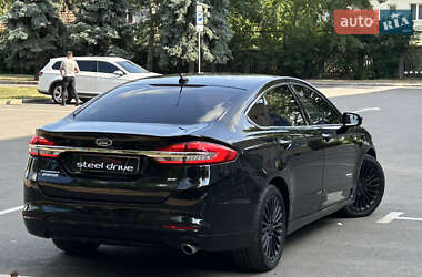 Седан Ford Fusion 2017 в 