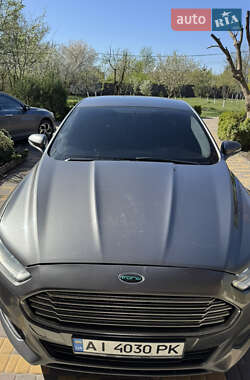 Седан Ford Fusion 2013 в 