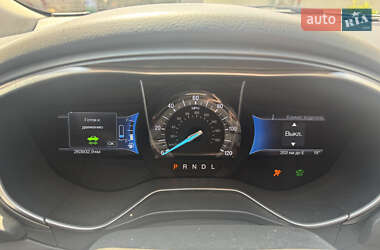 Седан Ford Fusion 2014 в 