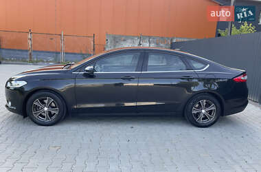Седан Ford Fusion 2014 в 