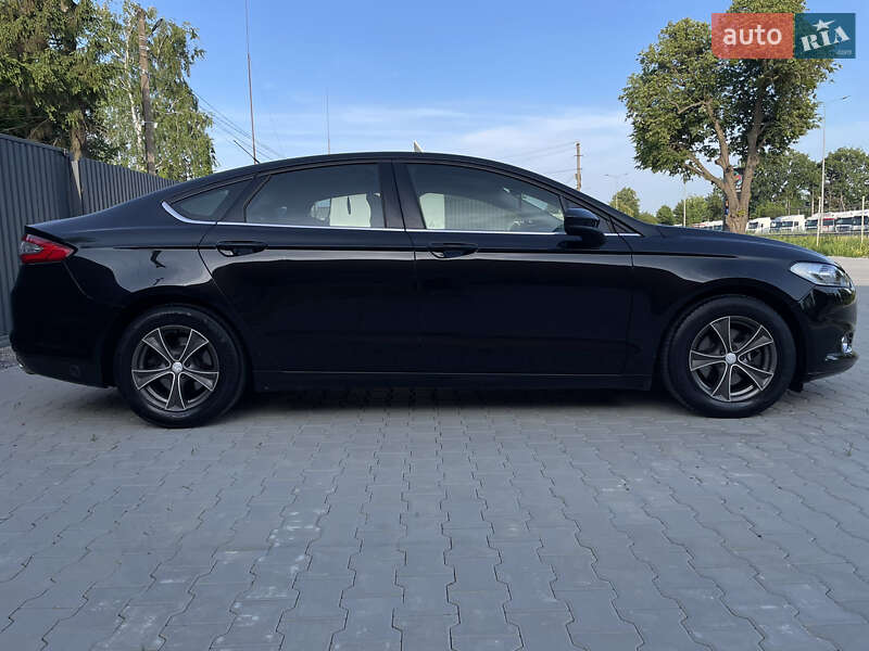 Седан Ford Fusion 2014 в Вінниці
