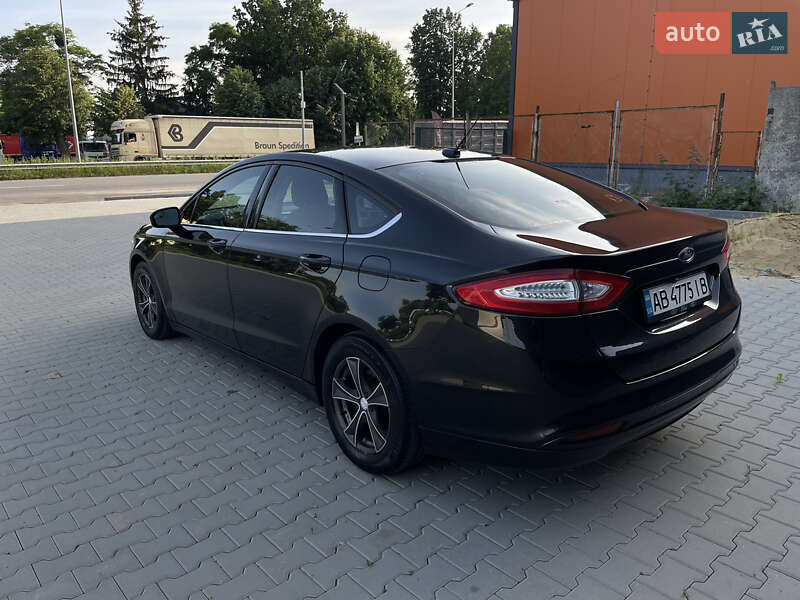 Седан Ford Fusion 2014 в Вінниці