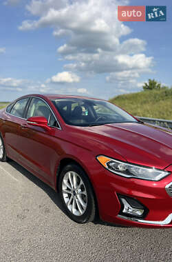 Седан Ford Fusion 2020 в 