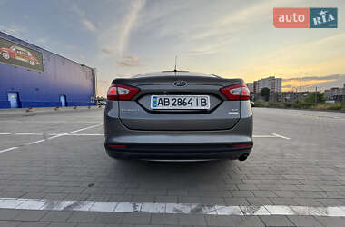 Седан Ford Fusion 2013 в 