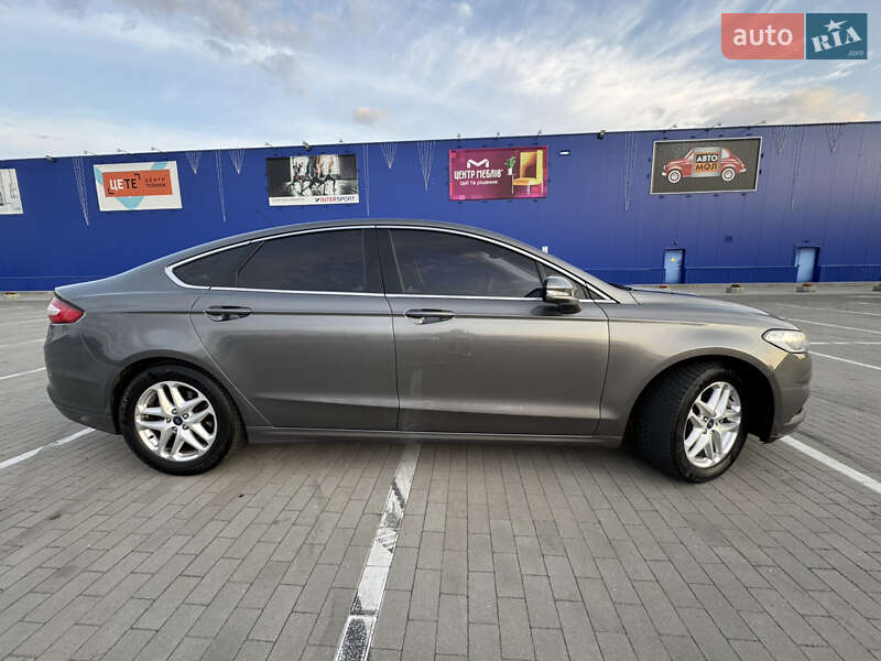 Седан Ford Fusion 2013 в Вінниці